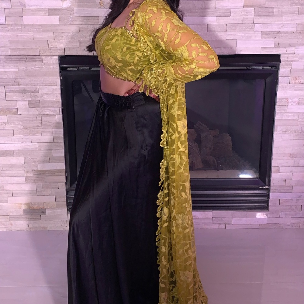 Pakistani outfit